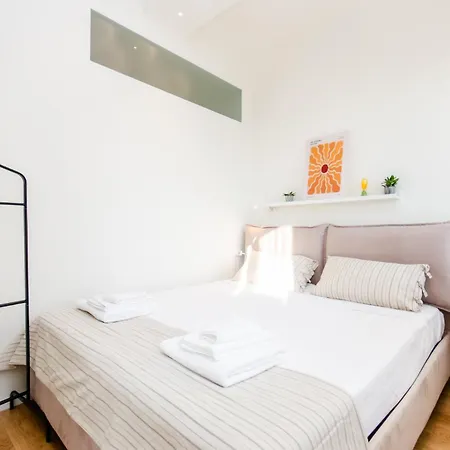 Apartman Vivimihome - Bea House Milánó